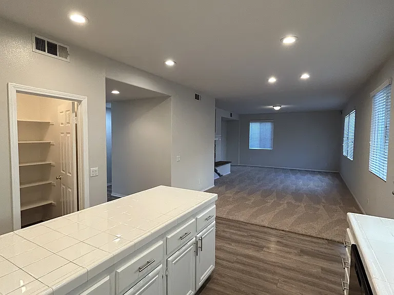 7572 Corona Valley Ave — Photo 13