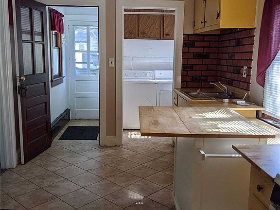5th image of 820 Easton St