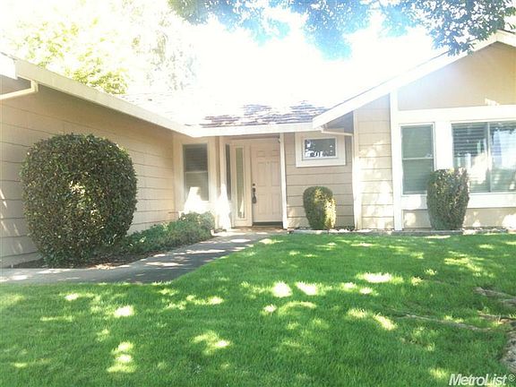 3rd image of 508 Willow Creek Dr
