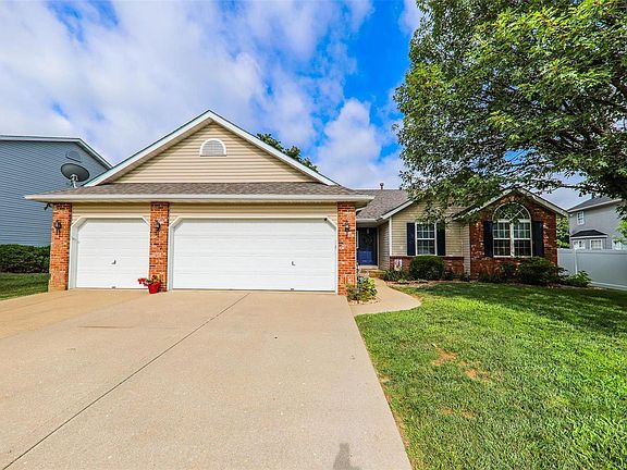 2nd image of 2609 Fieldstone Dr