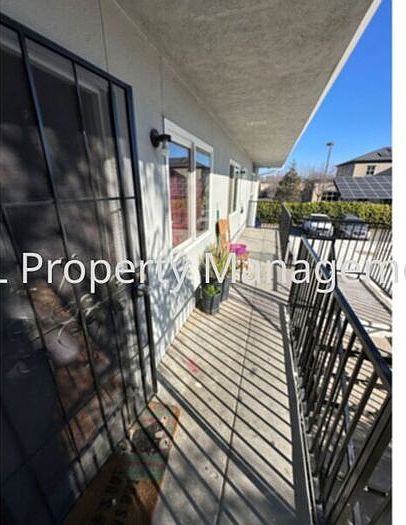 2nd image of 938 Illinois Ave #4