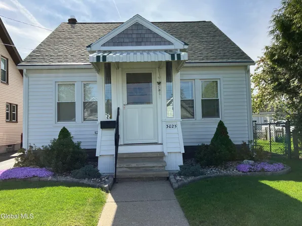 3025 Cox Avenue, Schenectady, NY 12306