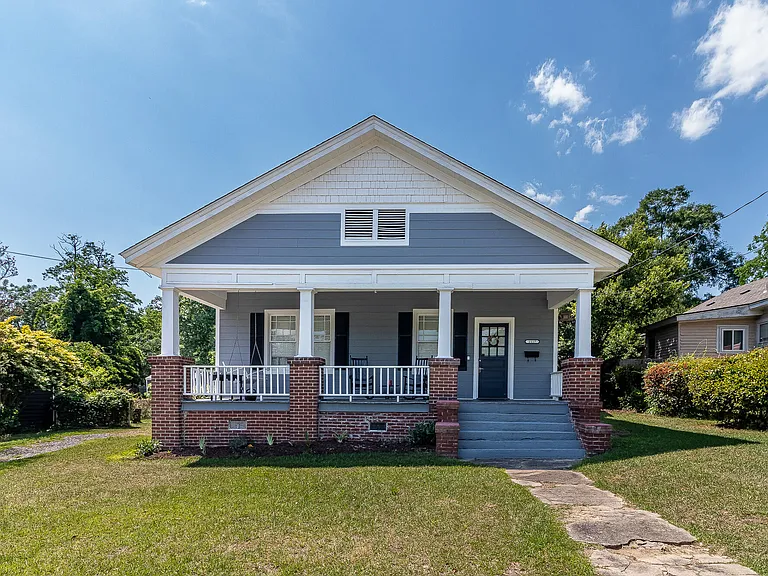 1117 Cobb St — Photo 1