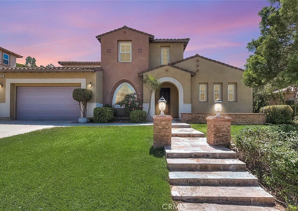 1st image of 16861 Ridge Cliff Dr