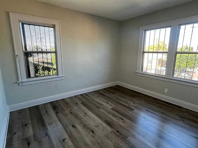 4277 S Kansas Ave — Photo 9