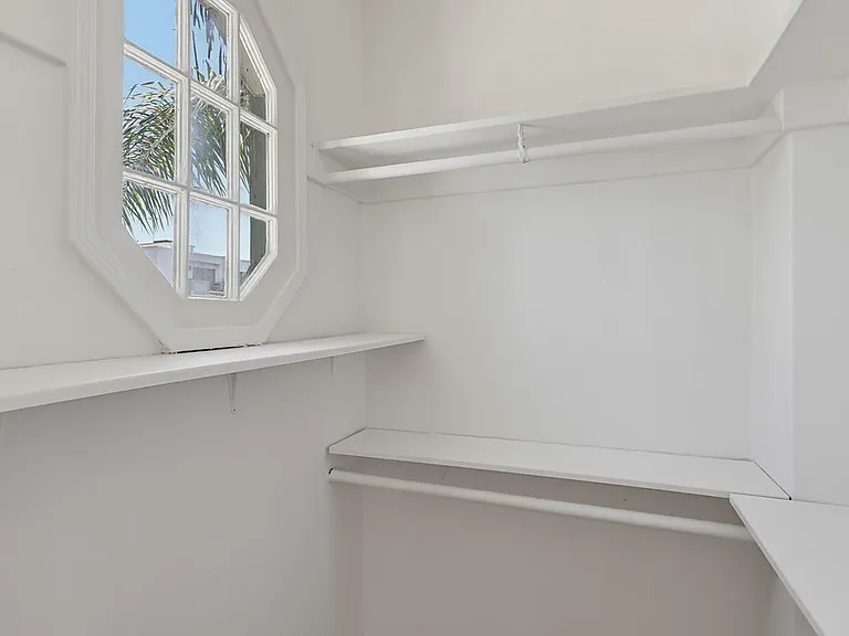 455 N Hayworth Ave — Photo 39