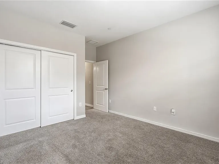 11841 Venetian Lagoon Dr — Photo 28
