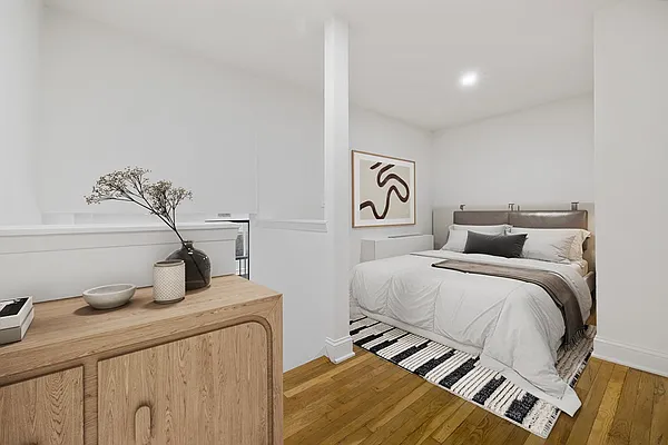 Rented by MNS | media 8