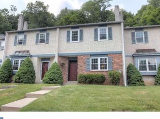 904 W Debbie La, Phoenixville, PA 19460