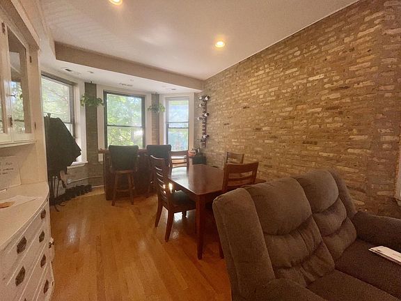 2nd image of 3740 N Ashland Ave