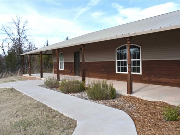 3rd image of 17054 Meadow Lake Cir