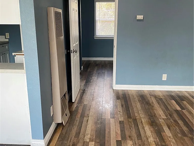 7055 S La Cienega Blvd — Photo 2