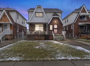 5842 Hartwell St, Dearborn, MI 48126