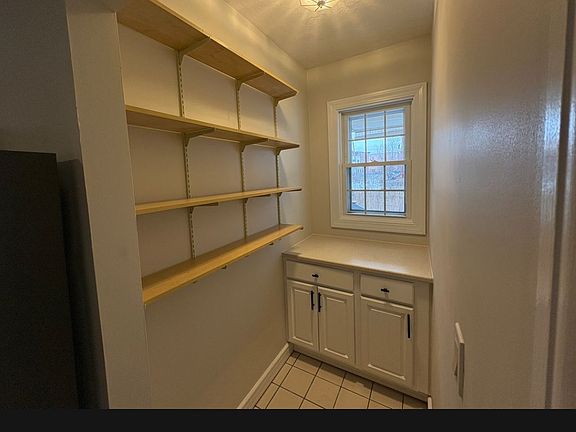 2nd image of 48 Shawmut St