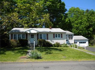 2 Lois St, Danbury, CT 06811