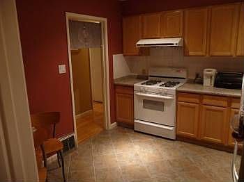 4th image of 18 Palmdale Ave