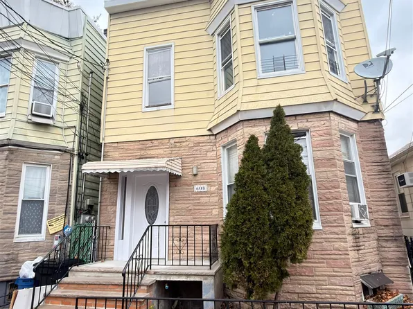 608 57th Street image 1 of 15