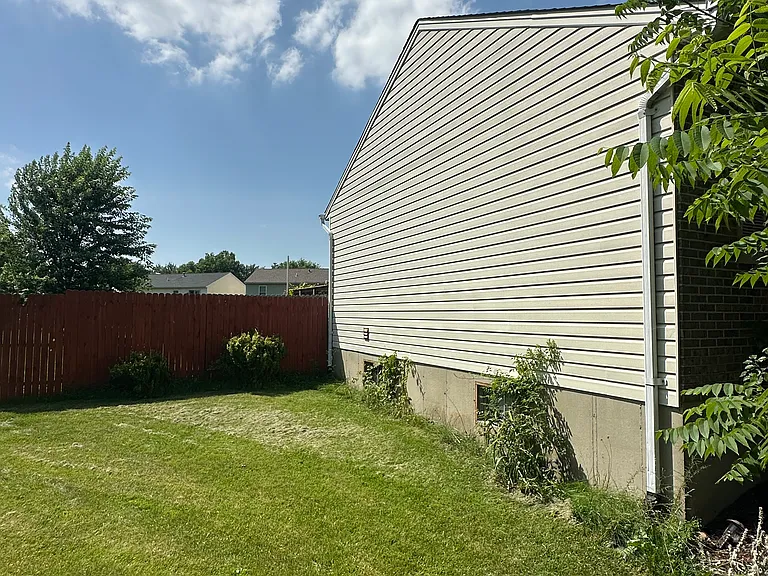 1760 Transparent Ct — Photo 3