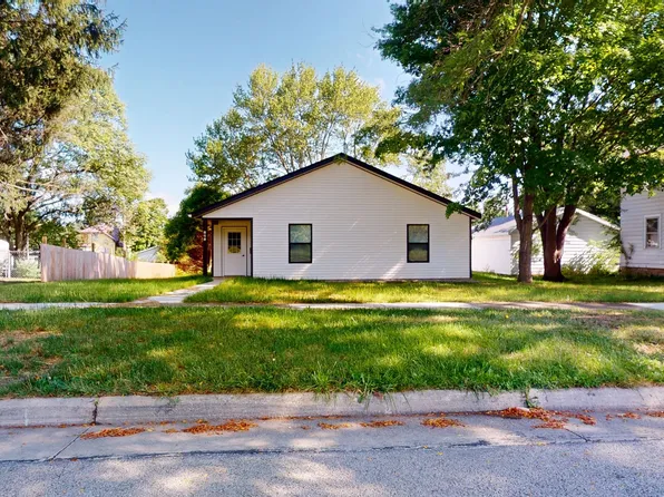 121-123 Central St.