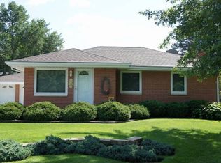 1110 Lindner Dr, Waterloo, IA 50702