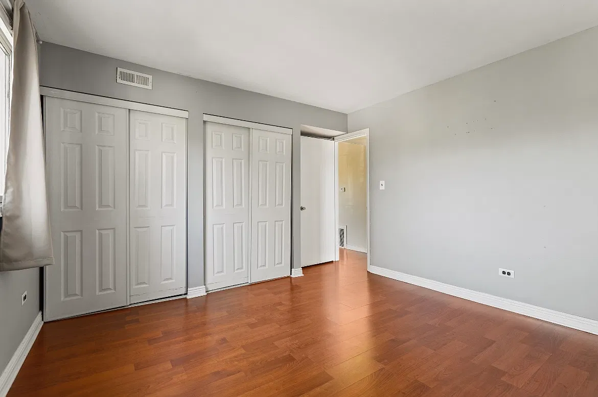 2 bed, 900 sqft, $1,550 — Photo 3