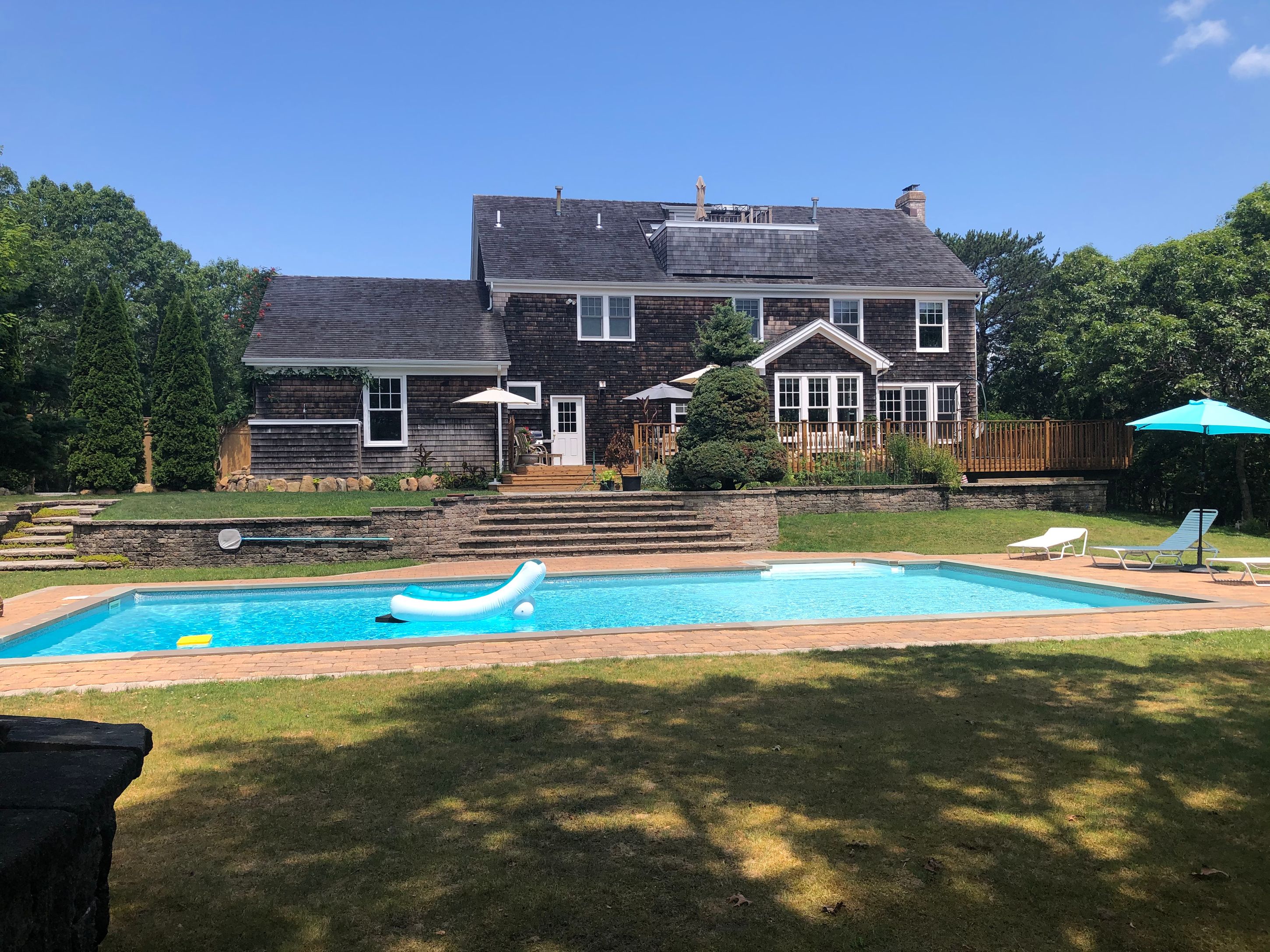 3 Highview Dr, Wainscott, NY 11963 Out East