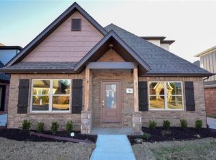 763 N Malbec Rd, Fayetteville, AR 72704