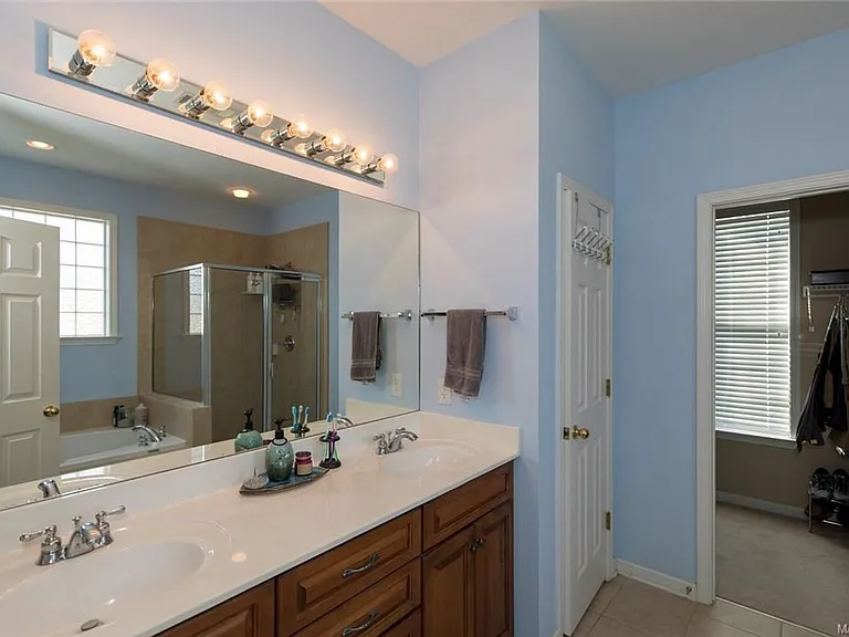 9243 Whispine Ct — Photo 23