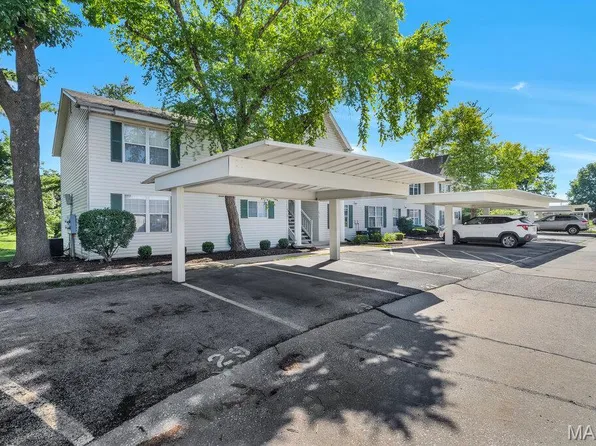 27 Sugarwood Ct Unit 1, Saint Peters, MO 63376