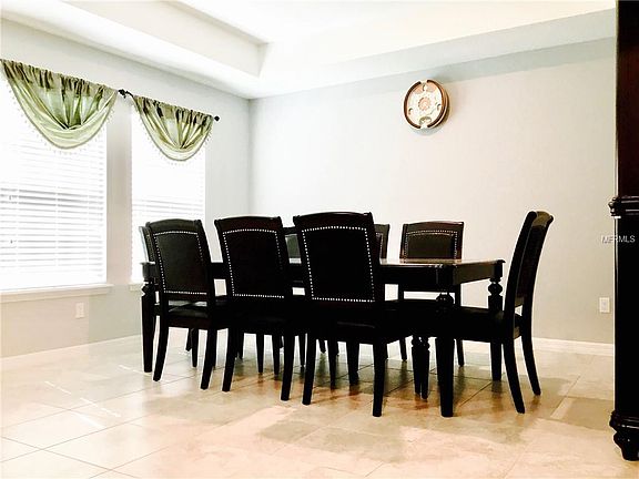 5th image of 617 Seven Oaks Blvd