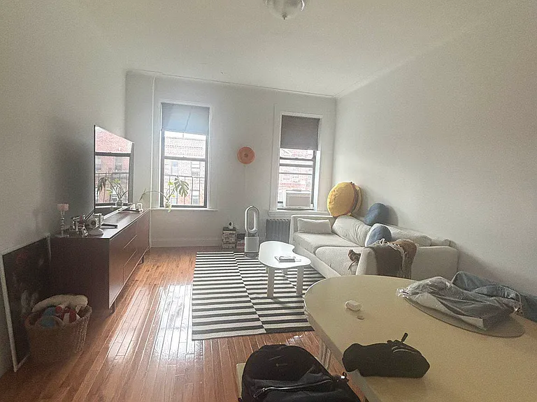 41-43 43rd St #F4 — Photo 2