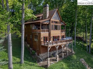 95 Autumn Blaze Court, Banner Elk, NC 28604
