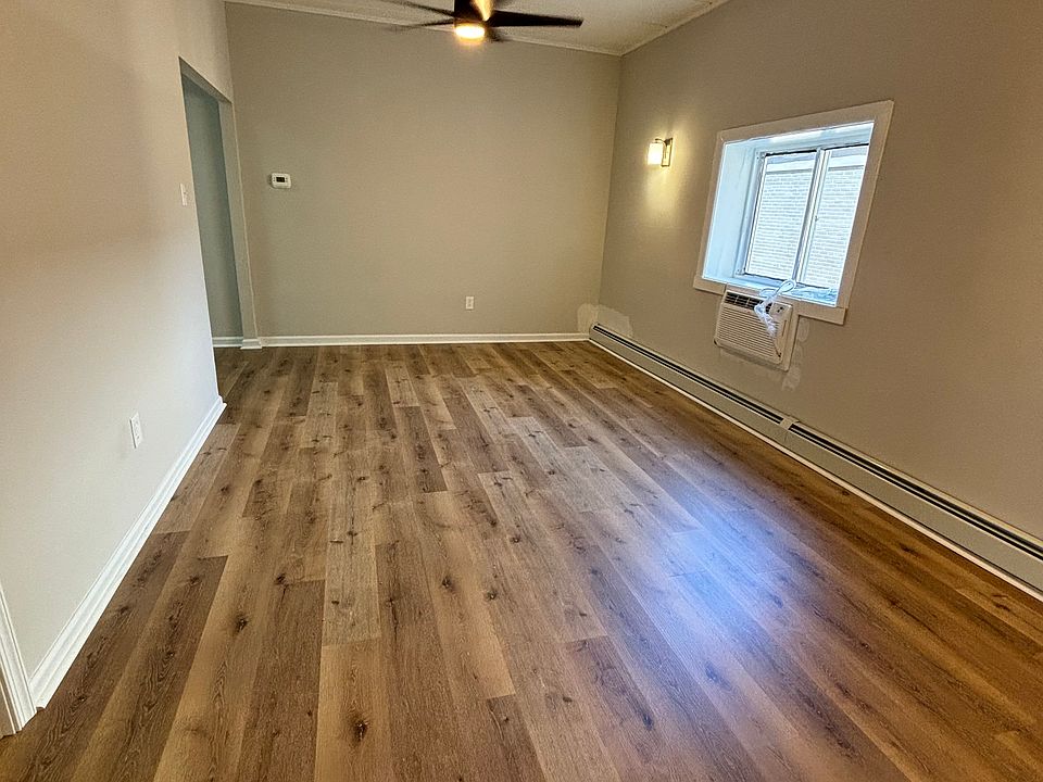 1st image of 608 Chester Pike APT D