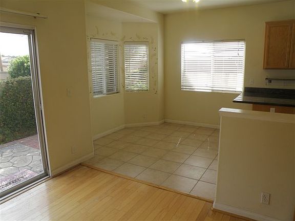 Eating Area Next to Kitchen