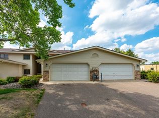 6261 Magda Dr, Osseo, MN 55369