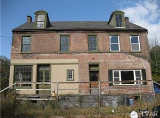 2558 Monocacy Ave, Bath, PA 18014