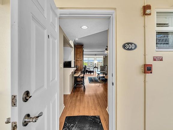 5th image of 14 Colonial Club Drive #300