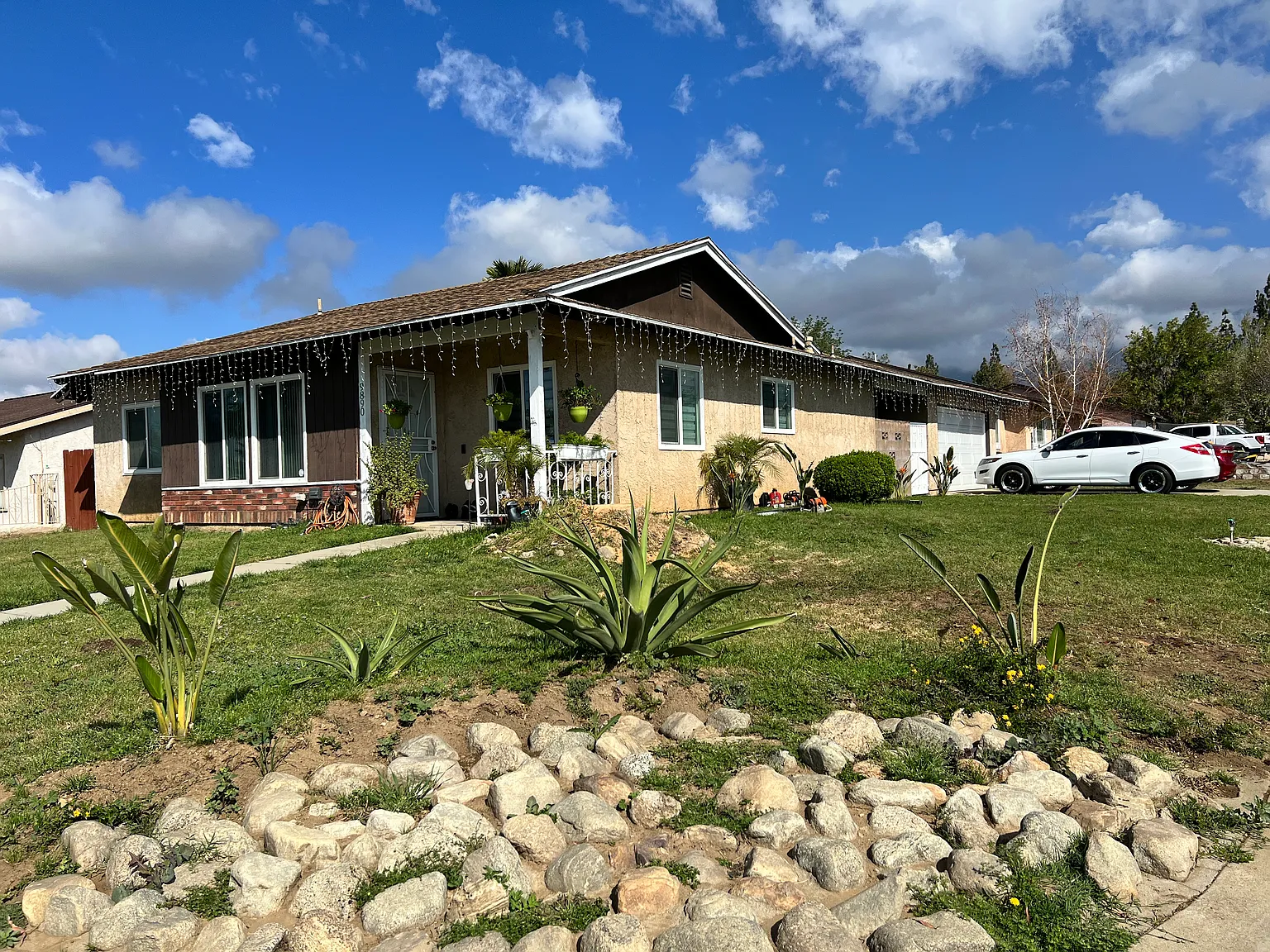 3 bed, 1256 sqft, $3,250 — Photo 1