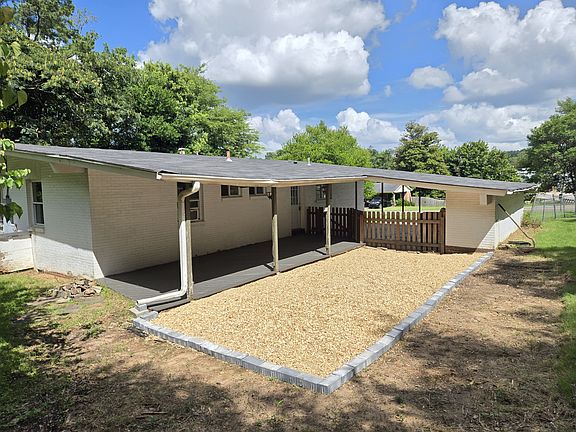 4th image of 4048 Dolly Ridge Rd #1
