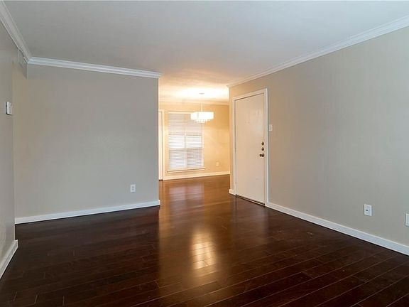 4th image of 10584 High Hollows Dr