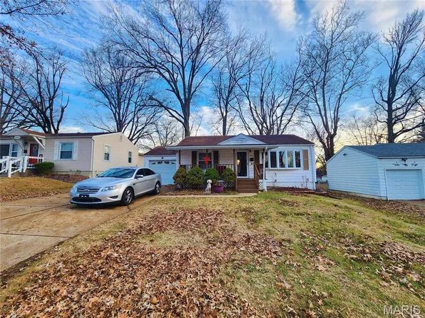 1254 Roxton Dr, Saint Louis, MO 63137