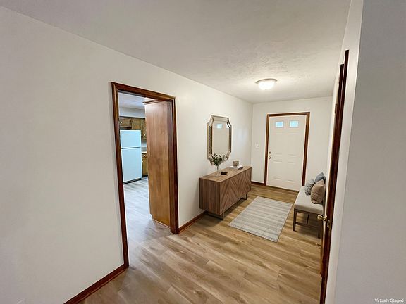 5th image of 691 Kirkus Dr SE