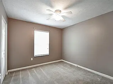 1210 Canterbury Dr — Photo 11
