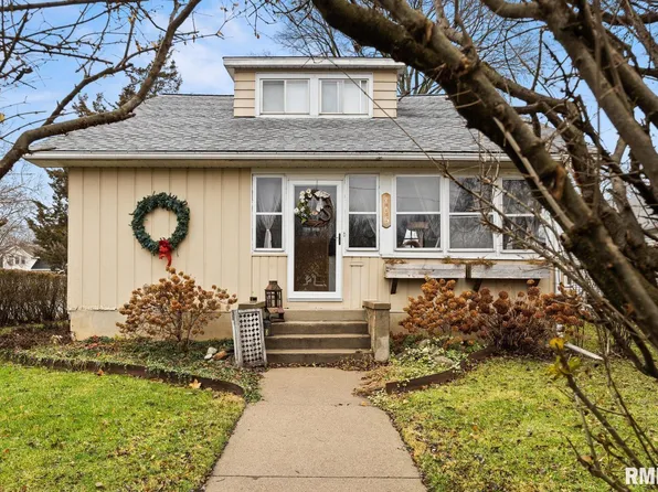 805 N 2nd St, Chillicothe, IL 61523