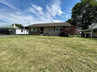 16 Crescent Dr, Painted Post, NY 14870