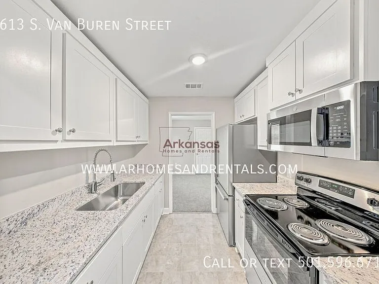 2613 S Van Buren St — Photo 5