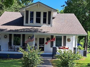 620 W 3rd St, Rector, AR 72461