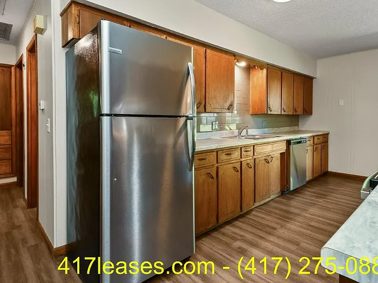 203 S White Oak Ave — Photo 13