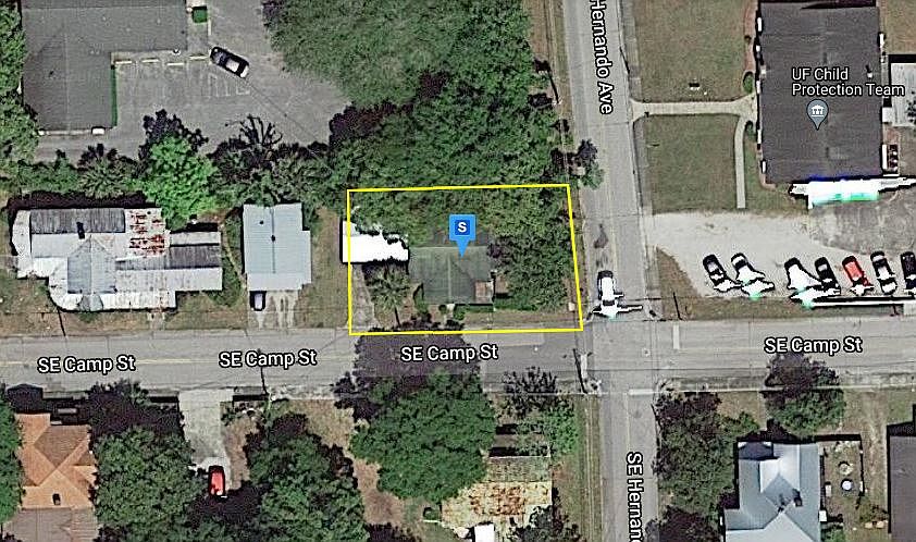 1st image of 139 SE Camp St