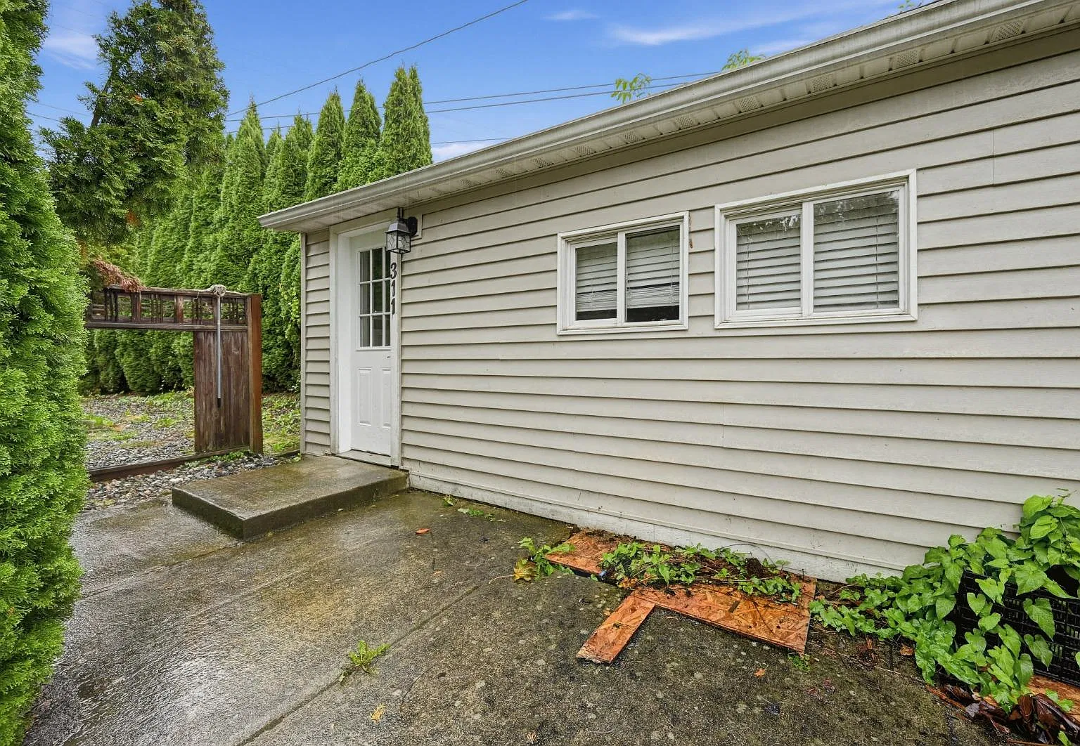 311 S Baker St - Unit C — Photo 1